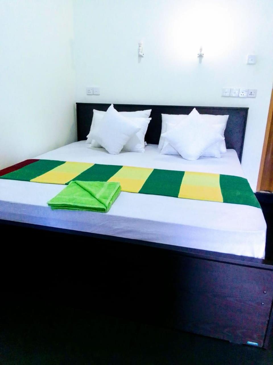 Sigiri Liya Rest Hotel Sigiriya Room photo